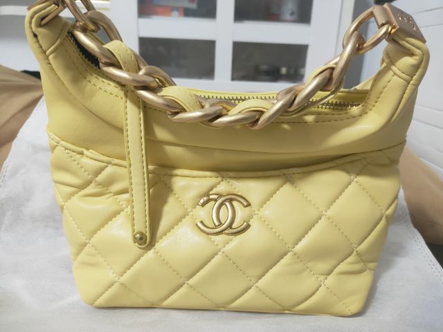 Chanel หนังเทียม หญิง กระเป๋าสะพายสีเหลืองสดใส น่ารักมากๆ