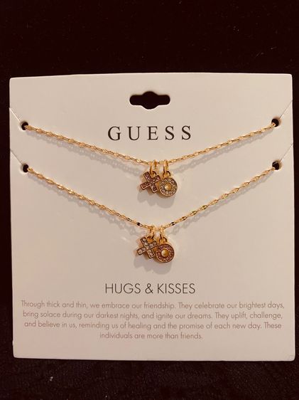 Guess แท้ เซทสร้อยข้อมือ limited Gold-Tone Heart  Bracelet Set and Gold tone Hugs Kisses  รูปที่ 6