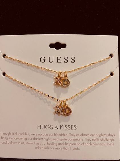 Guess แท้ เซทสร้อยข้อมือ limited Gold-Tone Heart  Bracelet Set and Gold tone Hugs Kisses  รูปที่ 5