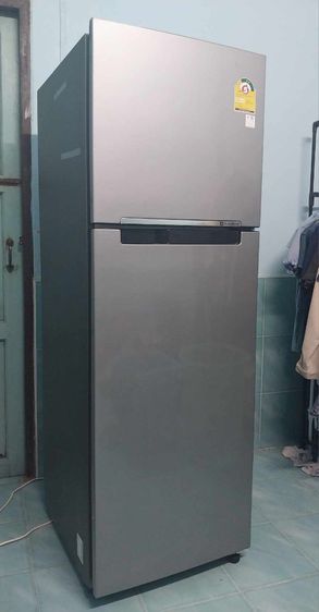 Samsung ตู้เย็น 2 ประตู ตู้เย็นแม่ค้าเองนะคะ สภาพดีมาก สนใจคุยราคาอีกทีได้นะคะ♥️