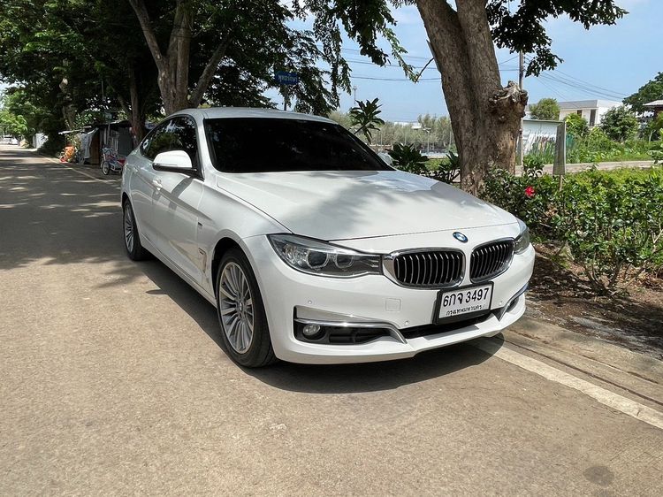 BMW Series 3 2014 320d Sedan เบนซิน ไม่ติดแก๊ส เกียร์อัตโนมัติ ขาว