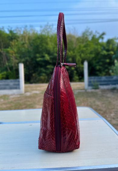 กระเป๋าหนัวงูแท้ 🐍 ทรงโดม สีแดงอมน้ำตาล  รูปที่ 4