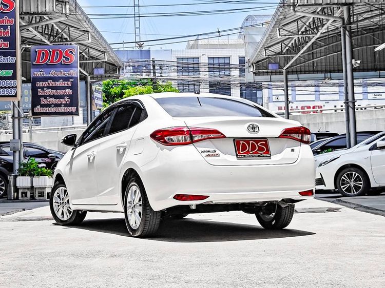 Toyota Yaris ATIV 2019 1.2 E Sedan เบนซิน เกียร์อัตโนมัติ ขาว รูปที่ 4