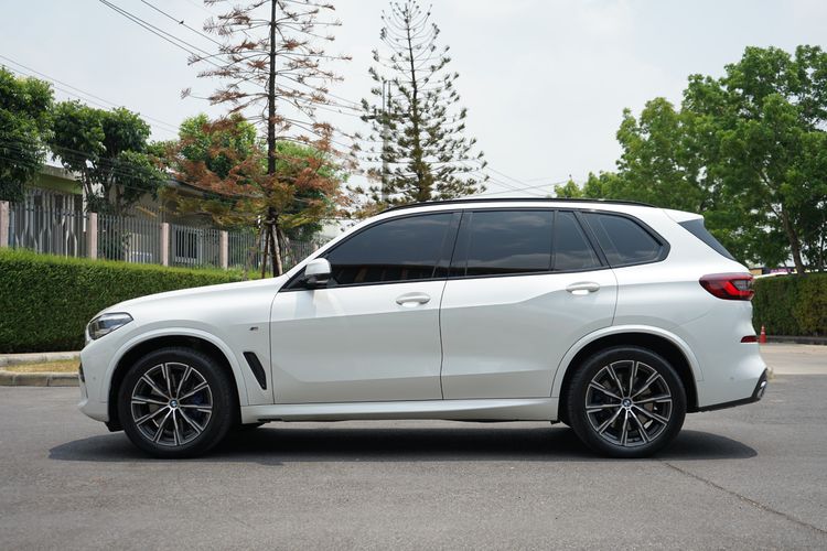 BMW X4 2021 2.0 xDrive20d M Sport 4WD Utility-car ดีเซล เกียร์อัตโนมัติ ขาว รูปที่ 4