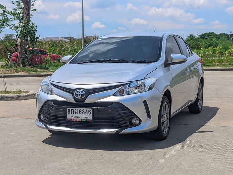 Toyota Vios 2018 1.5 E Sedan เบนซิน ไม่ติดแก๊ส เกียร์อัตโนมัติ เทา รูปที่ 3