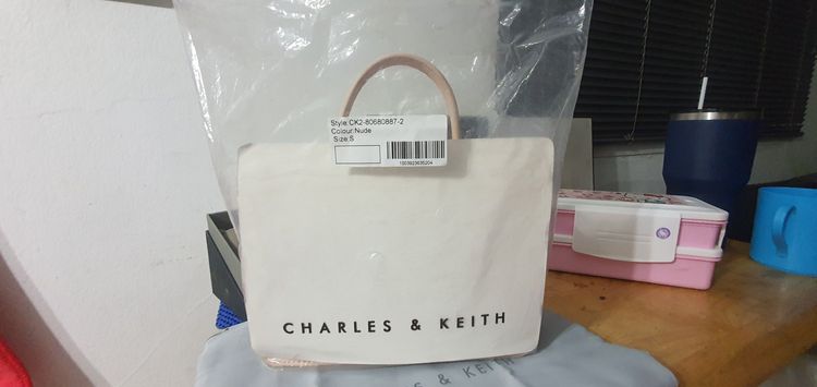อื่นๆ กระเป๋า Charles  Keith มือ 1 แท้ Shop