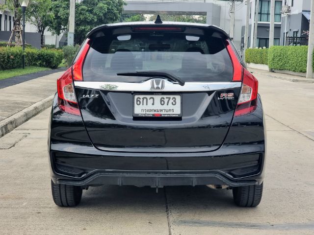 Honda Jazz 2017 1.5 RS i-VTEC Sedan เบนซิน ไม่ติดแก๊ส เกียร์อัตโนมัติ ดำ รูปที่ 3