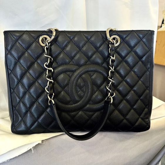 chanel tote bag มือสอง
