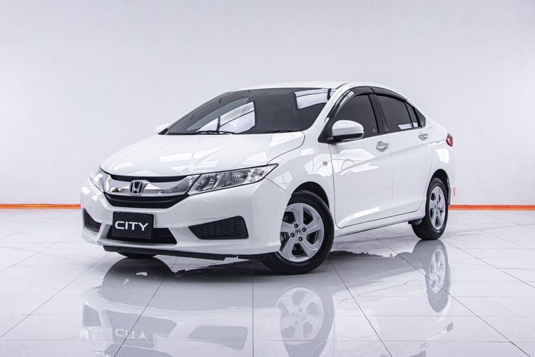 Honda City 2015 1.5 V Plus i-VTEC Sedan เบนซิน ไม่ติดแก๊ส เกียร์อัตโนมัติ ขาว รูปที่ 4
