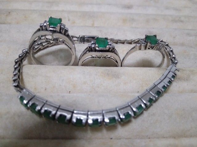 sale natural emerald 4 items