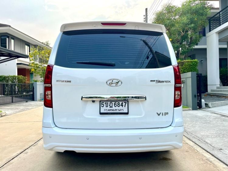 Hyundai Grand Starex 2019 2.5 VIP Van ดีเซล ไม่ติดแก๊ส เกียร์อัตโนมัติ ขาว รูปที่ 4