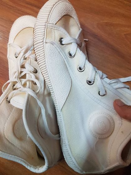 อื่นๆ รองเท้าผ้าใบ ผ้า UK 8 | EU 42 | US 8.5 ขาว sanjo vintage sneakers Europe brand 