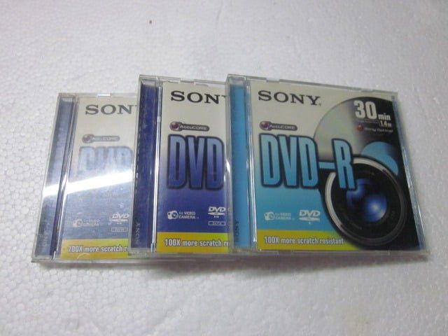SONY แผ่น  DVD-R   มี 3 แผ่น