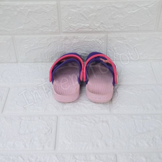 รองเท้า Crocs เด็ก ของแท้ มือสอง Size C4 ความยาว วัดด้านใน 12 ซม. รูปที่ 4