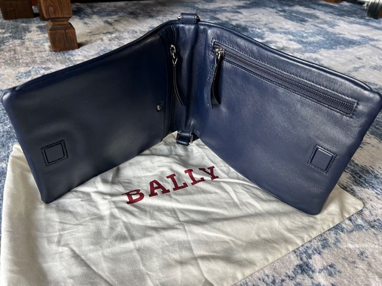 Bally Leather Messenger bag (Navy) รูปที่ 7