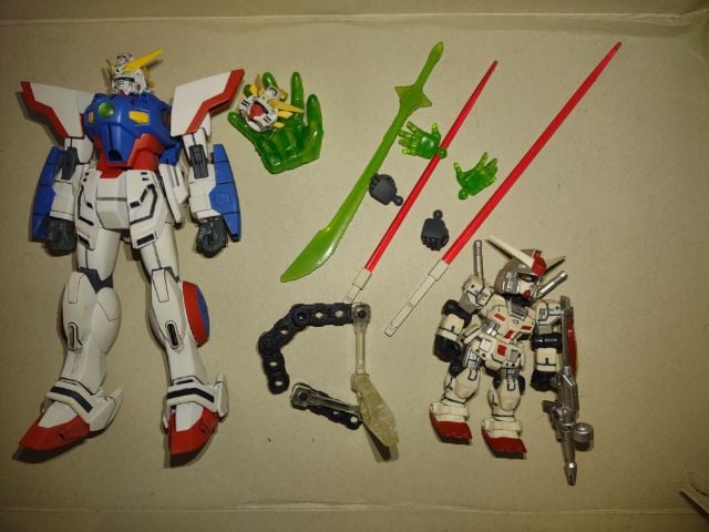 ขาย HG Shining Gundam พ่น เคลียร์ ของครบ ไม่มี กล่องมีแต่ ใบประกอบ งาน กาชาปอง SD ปู่ RX78 รูปที่ 1
