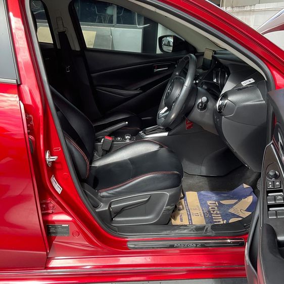 Mazda Mazda 2 2019 1.3 High Connect Sedan เบนซิน ไม่ติดแก๊ส เกียร์อัตโนมัติ แดง รูปที่ 4