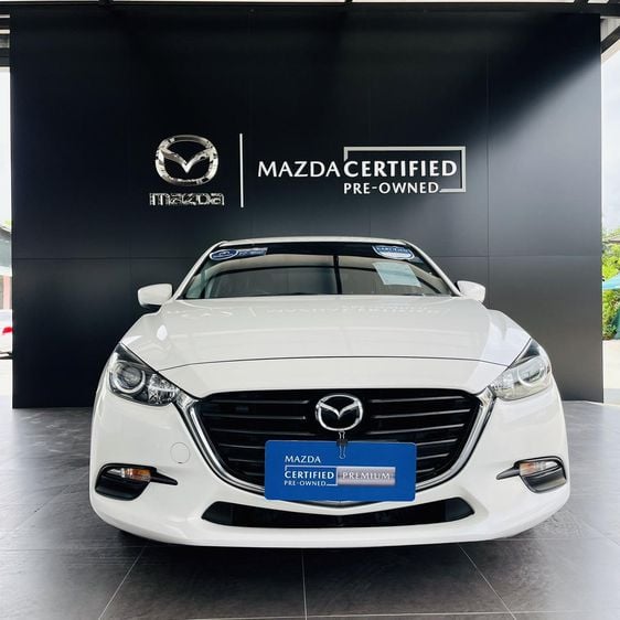 Mazda Mazda3 2018 2.0 E Sports Sedan เบนซิน ไม่ติดแก๊ส เกียร์อัตโนมัติ ขาว