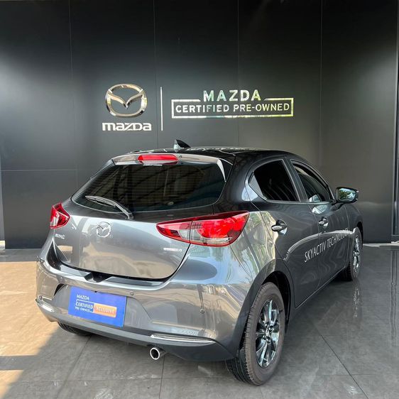 Mazda Mazda 2 2022 1.3 Skyactiv-G S Leather Sedan Sedan เบนซิน ไม่ติดแก๊ส เกียร์อัตโนมัติ เทา รูปที่ 3