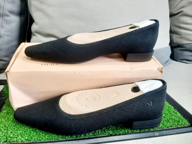ขอขายรองเท้าแบรนด์เนมท่านหญิงของยี่ห้อ VIVAIA size EURO 40 สีดำ Deep Ebony สภาพใหม่พร้อมกล่องไม่ผ่านการใช้งานไม่มีตำหนิ รูปที่ 5