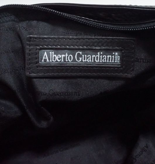 กระเป๋าหนัง ถือ  สะพายข้าง    Alberto Guardiani Leather Sling Bag Made in Italy รูปที่ 10