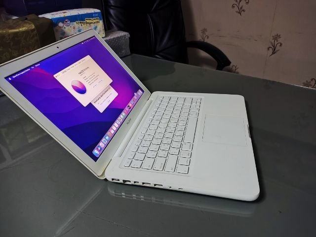 Apple อื่นๆ แมค โอเอส 4 กิกะไบต์ Macbook white '10 Unibody