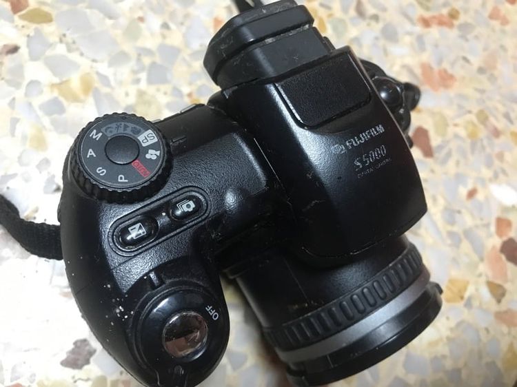 กล้องดิจิตอลยี่ห้อฟูจิฟิล์ม S5000 ตามสภาพ รูปที่ 1