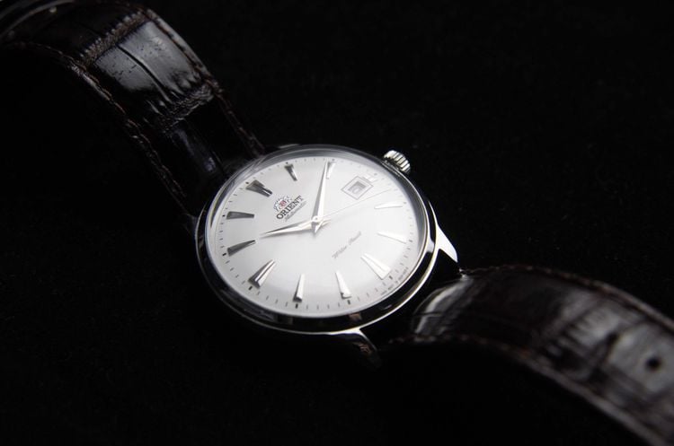 ขาว นาฬิกา Orient ผู้ชาย คลาสสิค - สภาพเหมือนใหม่