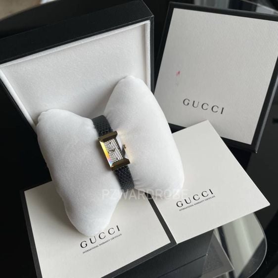 Gucci 147.5 G frame YA14750716