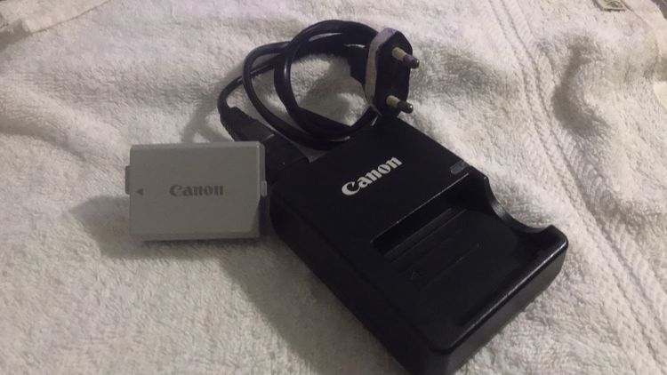 (20) CHARGER ที่ชารจ์แบตกล้อง Canon 1000D รูปที่ 4
