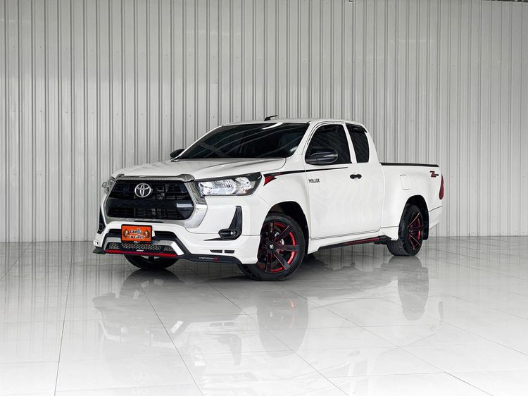 Toyota Hilux Revo 2023 2.4 Z Edition Entry Pickup ดีเซล เกียร์ธรรมดา ขาว