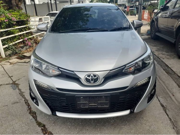 Toyota Yaris 2018 1.2 G Sedan เบนซิน ไม่ติดแก๊ส เกียร์อัตโนมัติ บรอนซ์เงิน