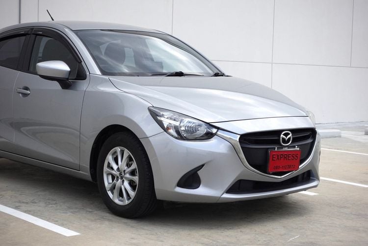 Mazda Mazda 2 2015 1.3 Sports High Sedan เบนซิน ไม่ติดแก๊ส เกียร์อัตโนมัติ บรอนซ์เงิน