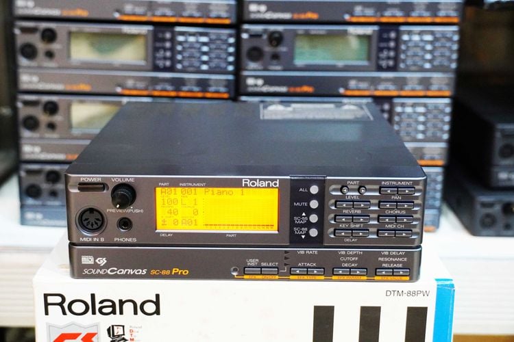 Roland SC-88Pro (JAPAN) งานคอมคาราโอเกะที่ให้เสียงที่ดีที่สุด ดีกว่าซาวด์ฟอนต์ ทดลองฟังเสียงที่ร้าน หรือชมรีวิวยูทูปที่ช่อง TokaiMusic รูปที่ 1