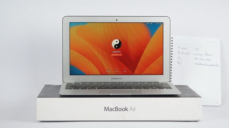 MacBook Air 11" ปี 2011 รูปที่ 1