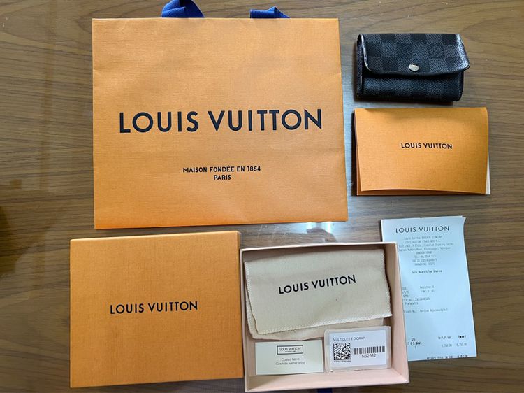 หนังแท้ ไม่ระบุ ดำ Louis Vuitton ที่ใส่กุญแจ 6 ดอก 