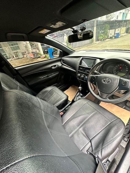 Toyota Yaris 2023 1.2 Sport Hatchback Sedan เบนซิน เกียร์อัตโนมัติ เทา รูปที่ 3