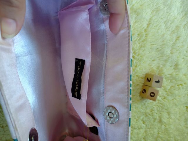 กระเป๋าถือผ้ากำมะหยี่สีชมพู tanjore รูปที่ 3