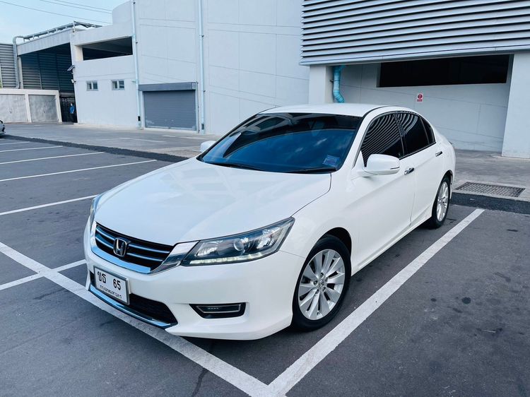 Honda Accord 2013 2.0 EL NAVI Sedan เบนซิน ไม่ติดแก๊ส เกียร์อัตโนมัติ ขาว