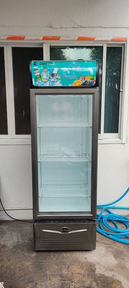 อื่นๆ เครื่องทำน้ำเย็น ตู้แช่ 1 ประตู sanden สีดำ ขายเองใหม่ๆครับ