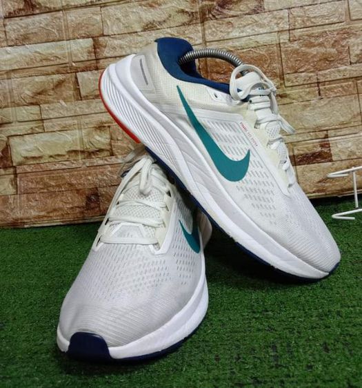 Nike  Air Zoom Structure 24 รูปที่ 2