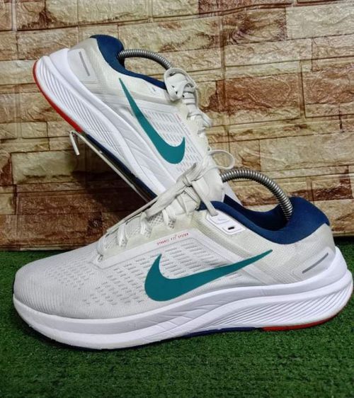 Nike  Air Zoom Structure 24