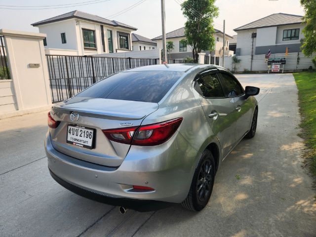 Mazda Mazda 2 2018 1.3 High Connect Sedan เบนซิน ไม่ติดแก๊ส เกียร์อัตโนมัติ เทา รูปที่ 4