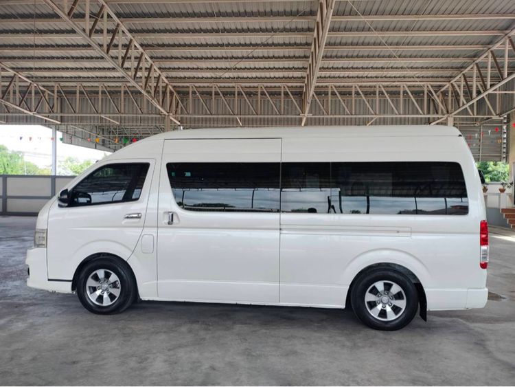 Toyota Commuter 2013 2.5 Van ดีเซล ไม่ติดแก๊ส เกียร์ธรรมดา ขาว รูปที่ 4