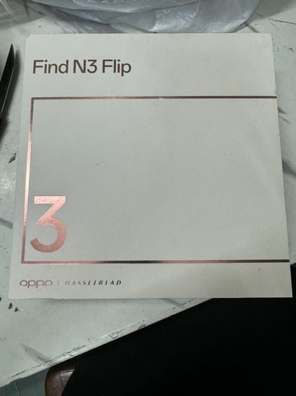 256 GB Oppo find N3 flip สีเงิน ครบกล่อง ขาดเคสที่มากับกล่อง