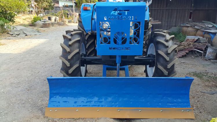รถไถนิวฮอลแลน  TT4.75   ปี 62  สภาพสวยพร้อมใช้ยางใหม่ 4 เส่นใบดันหน้าผานหลัง รูปที่ 4