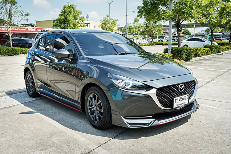 Mazda Mazda 2 2020 1.3 Sports Sedan เบนซิน ไม่ติดแก๊ส เกียร์อัตโนมัติ เทา รูปที่ 2