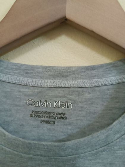 เสื้อ Calvin Klein  รูปที่ 4