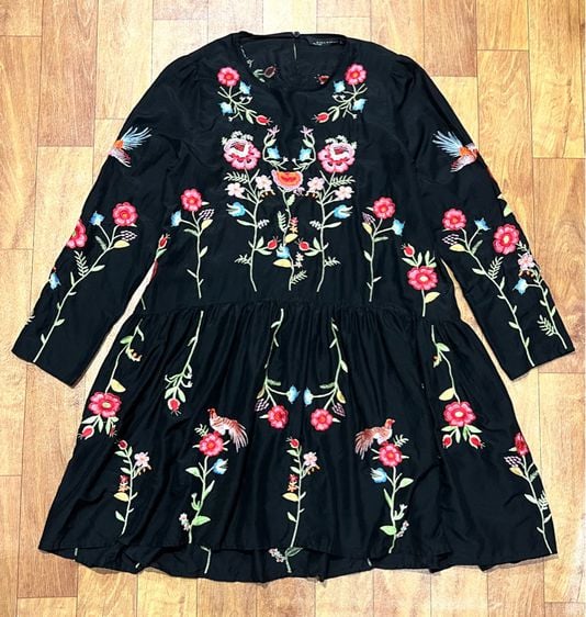 เสื้อ zara black floral embroidered dress