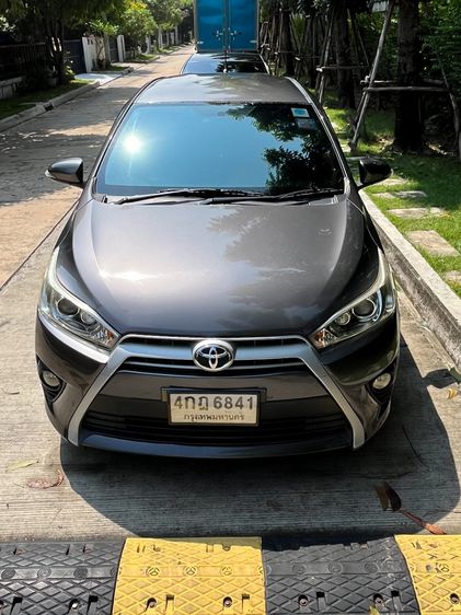 Toyota Yaris 2015 1.2 Mid Sedan เบนซิน เกียร์อัตโนมัติ เทา รูปที่ 1